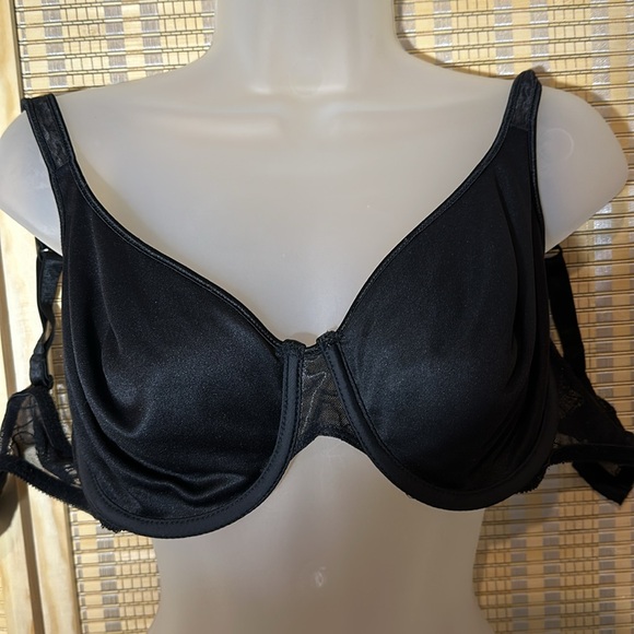 Black Satin and Mesh Jacquard Print Underwire Bra Brand Unknown See Measurements - Picture 14 of 16